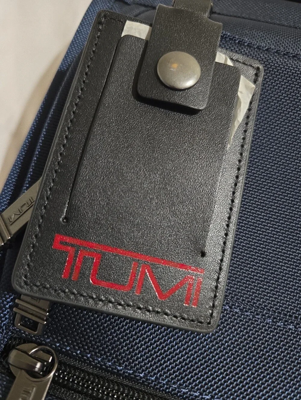 Tumi nwot trifold